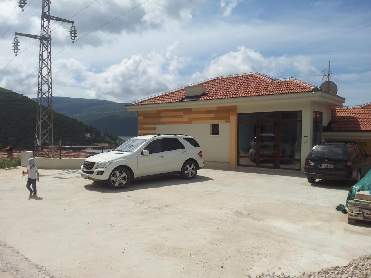 Apartments Ploski Herceg Novi Exterior foto